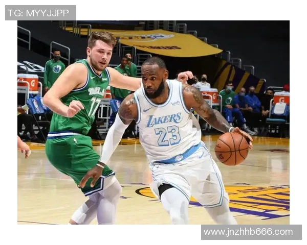 湖人对决热火G6杨健精彩表现引发球迷热议赛季巅峰之战